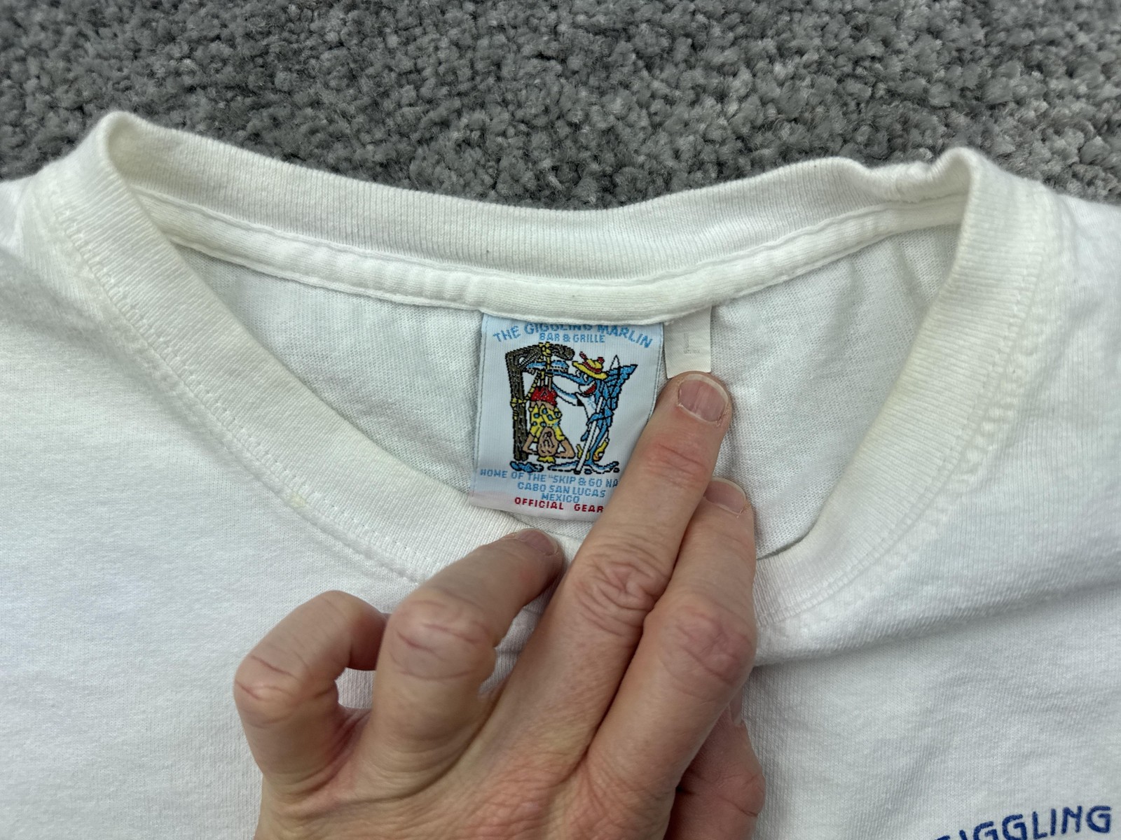 The Giggling Marlin Shirt Mens L White Marlin Fish Back Graphic Cabo Mexico gallery