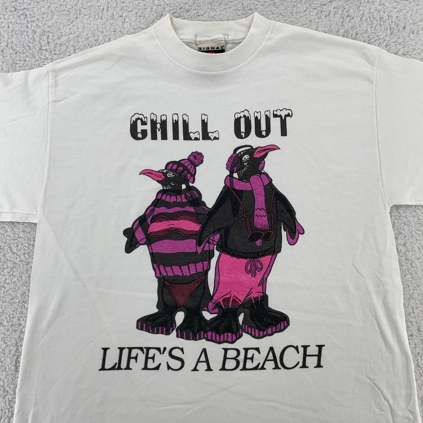 Vintage 90s Heat Color Changing Chill Out Life's a Beach T-Shirt Medium Penguin gallery