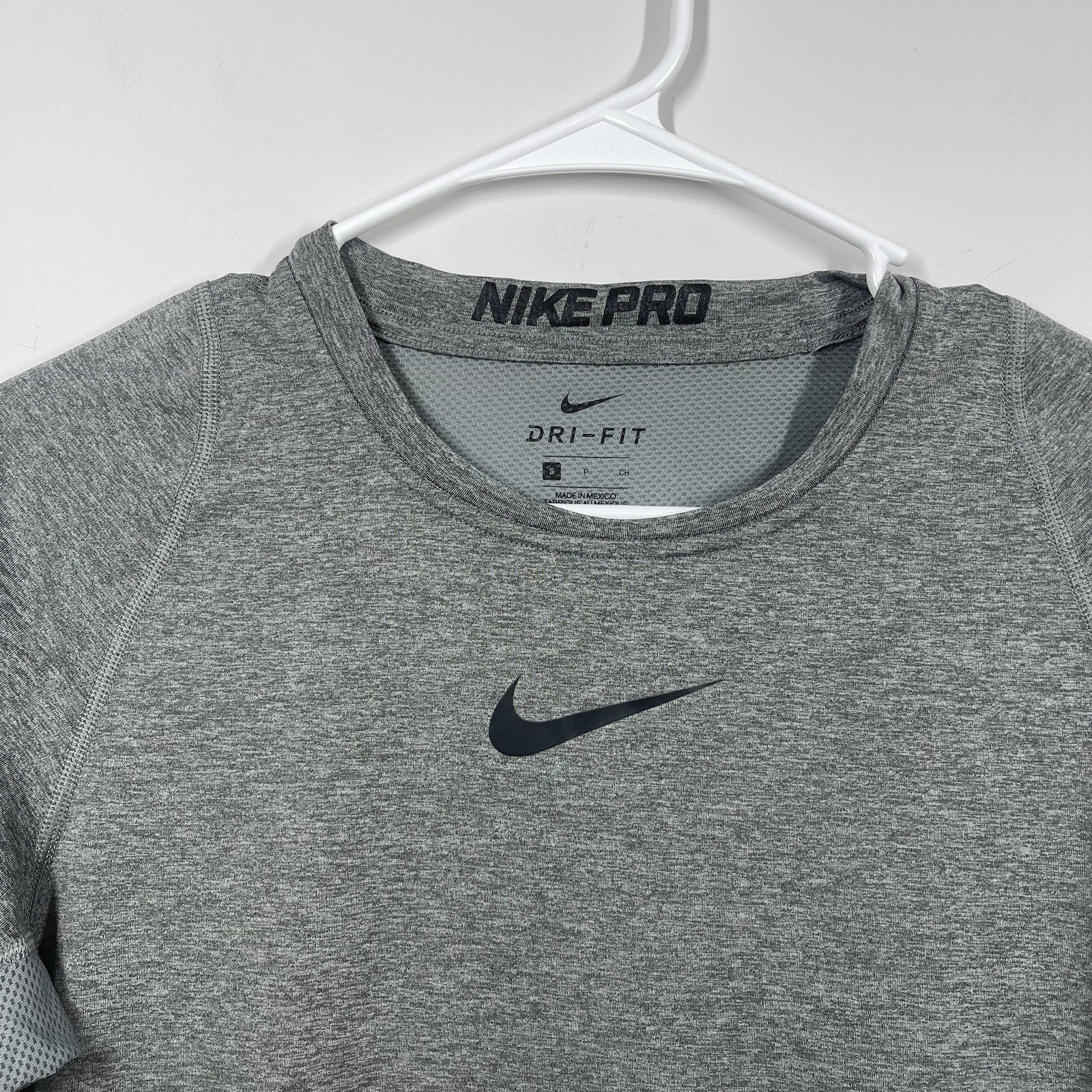 Nike Pro T Shirt Mens S Gray Fitted Center Swoosh Dri Fit Training Gym Sports gallery