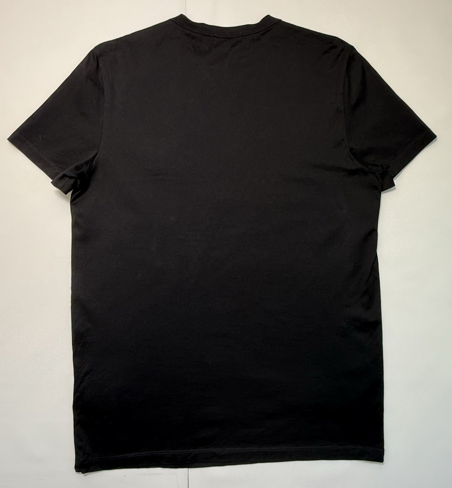 Moncler Black T-Shirt Size M Logo Patch Authentic Tried On Only gallery