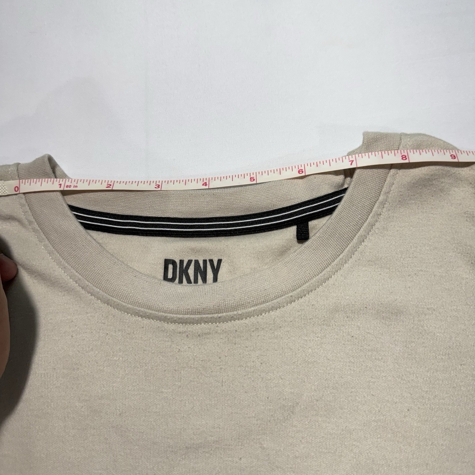 DKNY Men's Crew Neck Short Sleeve Beige Tan Graphic Logo Tee T-Shirt Size Lg gallery