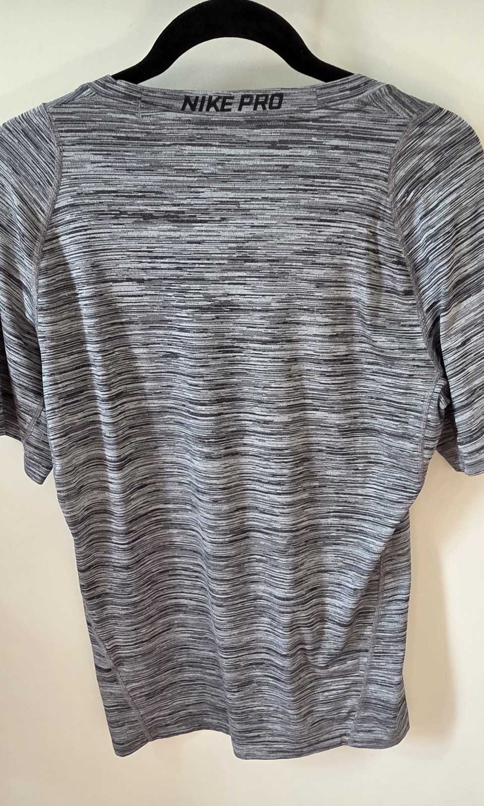 Nike Men's Pro Dri-Fit Performance grey Fitted Tee, size medium gallery