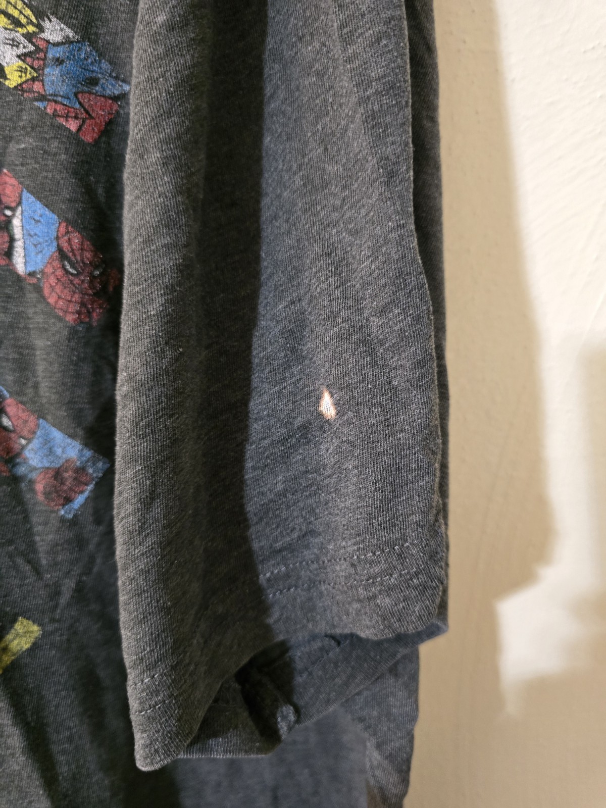 Marvel Spider Man Graphic Tee Shirt Mens 2xl Grey Mad Engine 2011 gallery