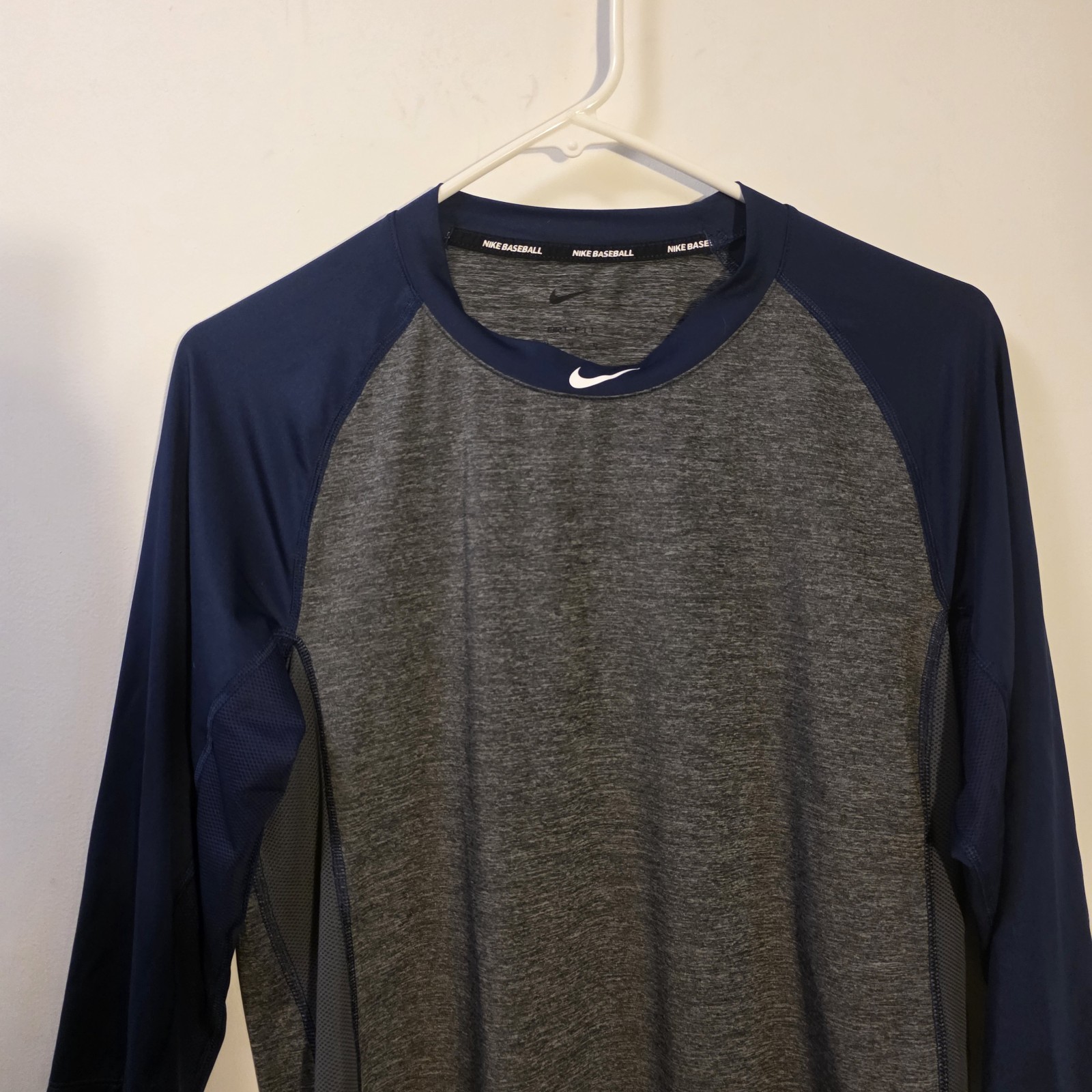 Nike Dri Fit Medium 3/4 Sleeve Gray Blue T-Shirt Top Polyester Spandex WS269 gallery