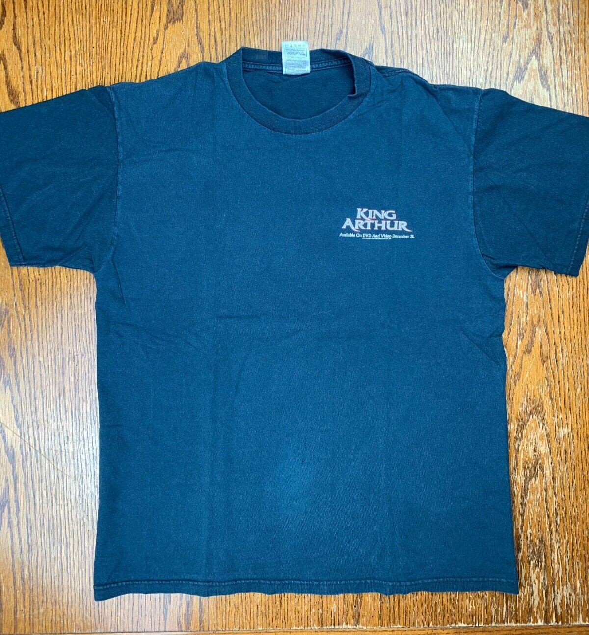 2004 King Arthur Movie Promotional Shirt Sz L Clive Owen Keira Knightley Film gallery