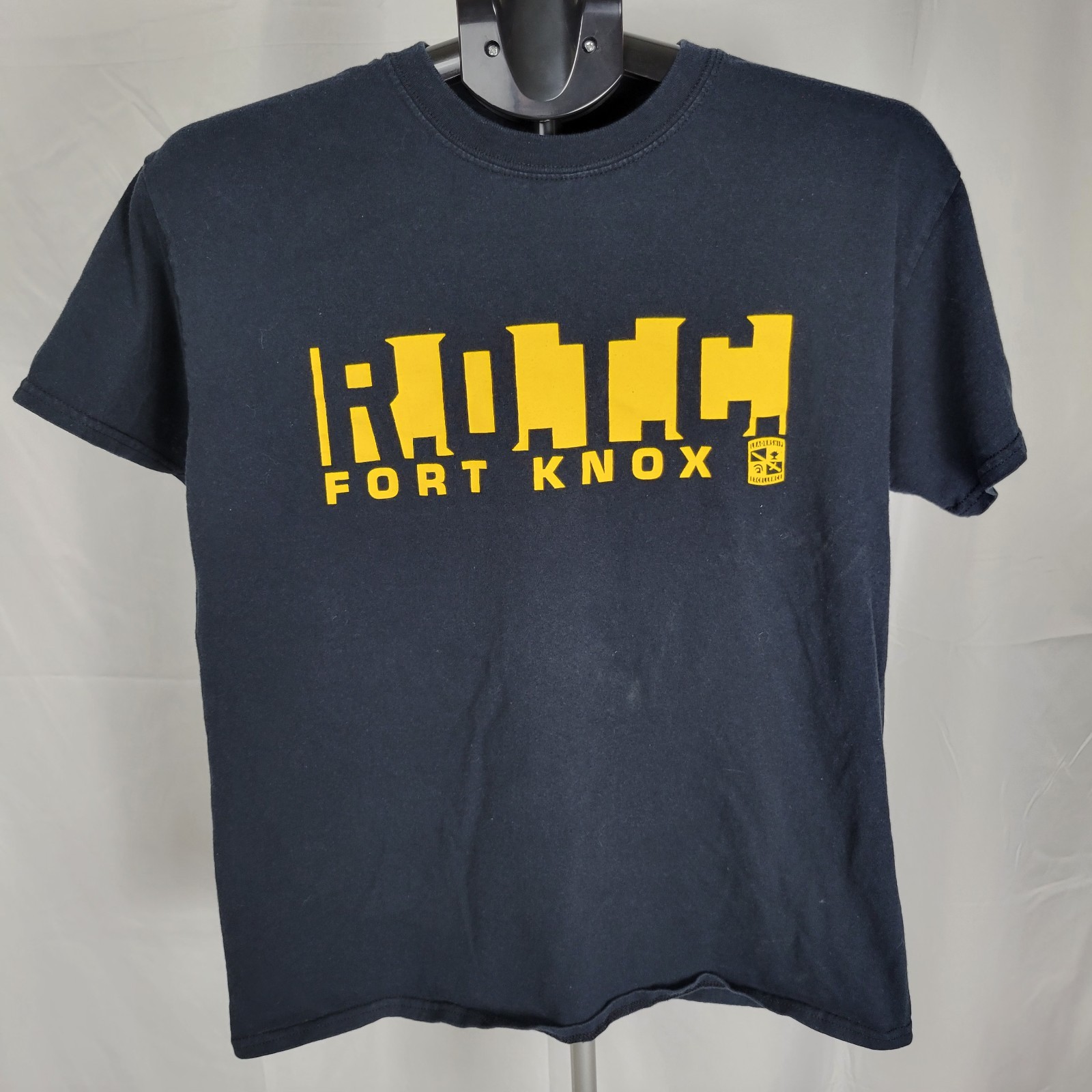 Short Sleeve T-Shirt Mens ROTC Size Small Ft. Knox Crew Neck Army Black Yellow gallery