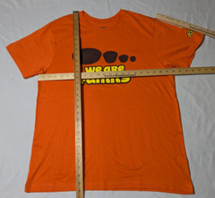 HERSHEYS CHOCOLATE WORLD LAS VEGAS Men Large REESES WE ARE FAMILY T-Shirt