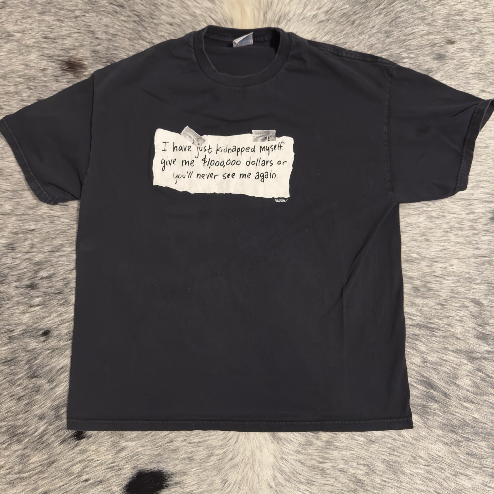 😅 Vintage-Style Funny Novelty Tee — “I Have Just Kidnapped Myself…” Black Sz XL