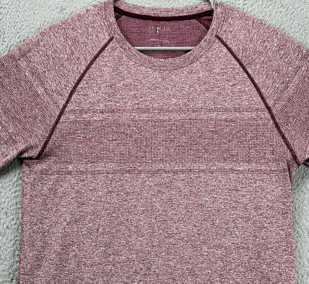 Rhone Shirt Adult Medium Maroon Nylon Blend Tech T-Shirt Short Sleeve Tee Mens
