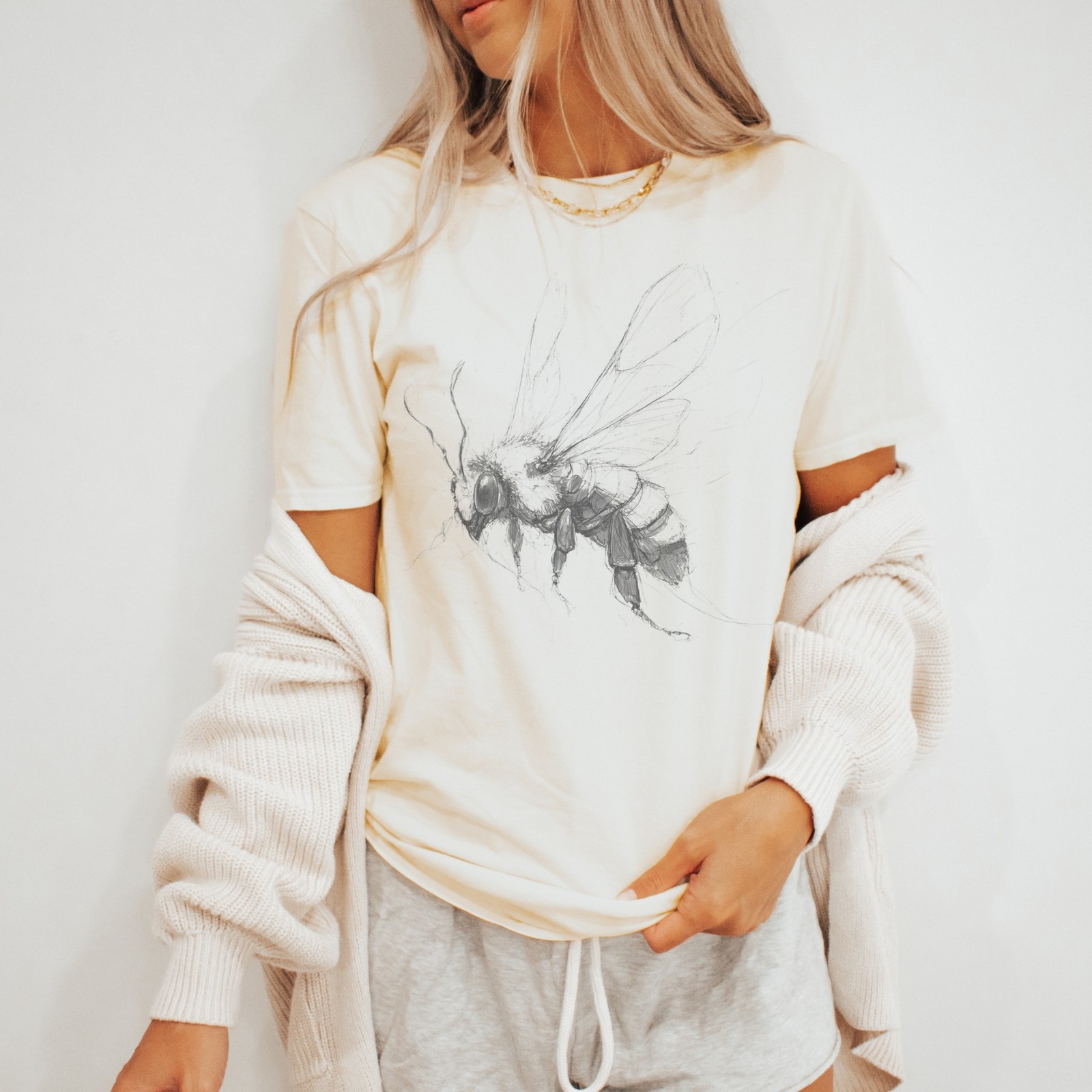 Detailed Bee Illustration Graphic Tee Nature Art Design Shirt gallery