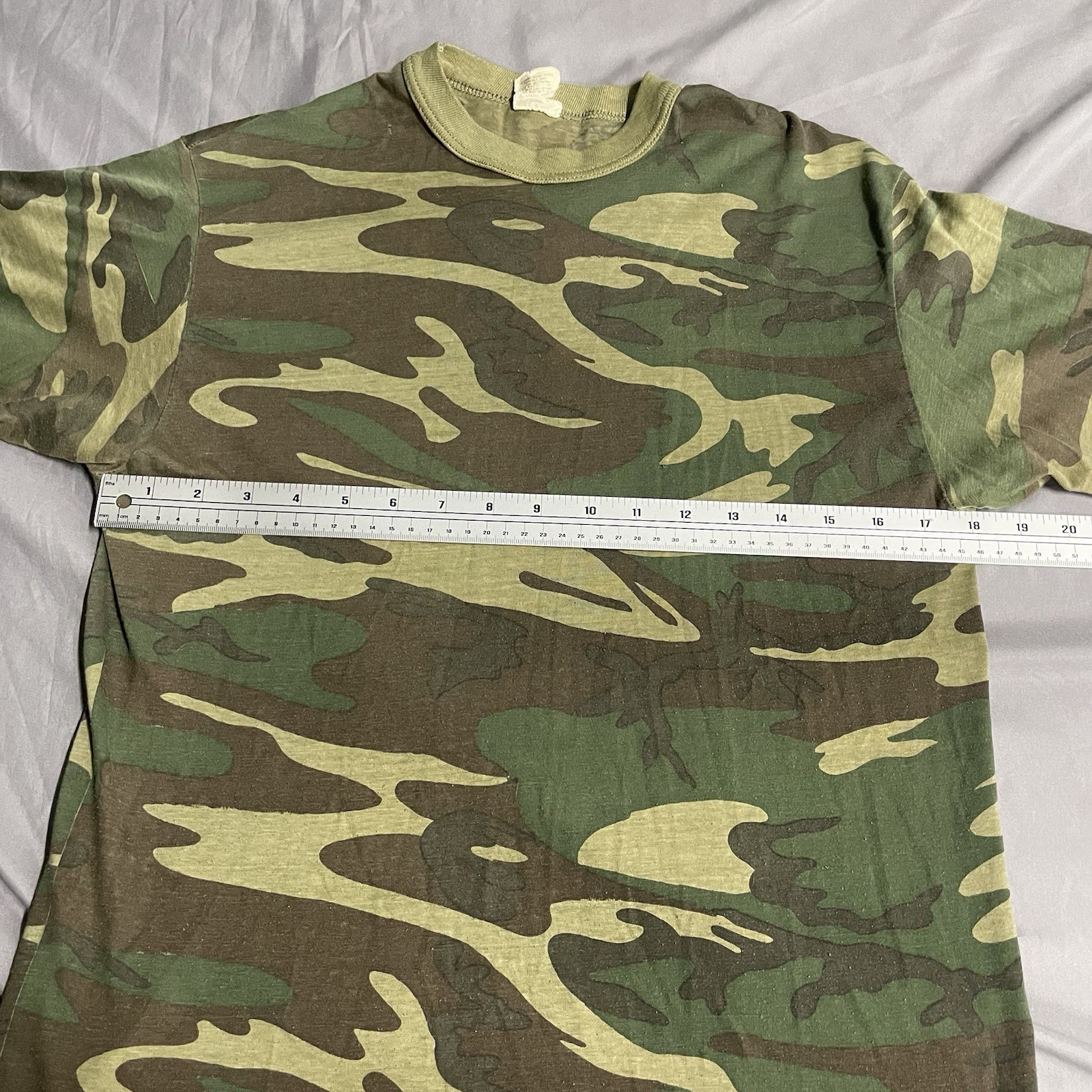 Vintage 80s Camo Shirt Sz L READ T Shirt USA Made Army Ringer Single Stitch Thin gallery