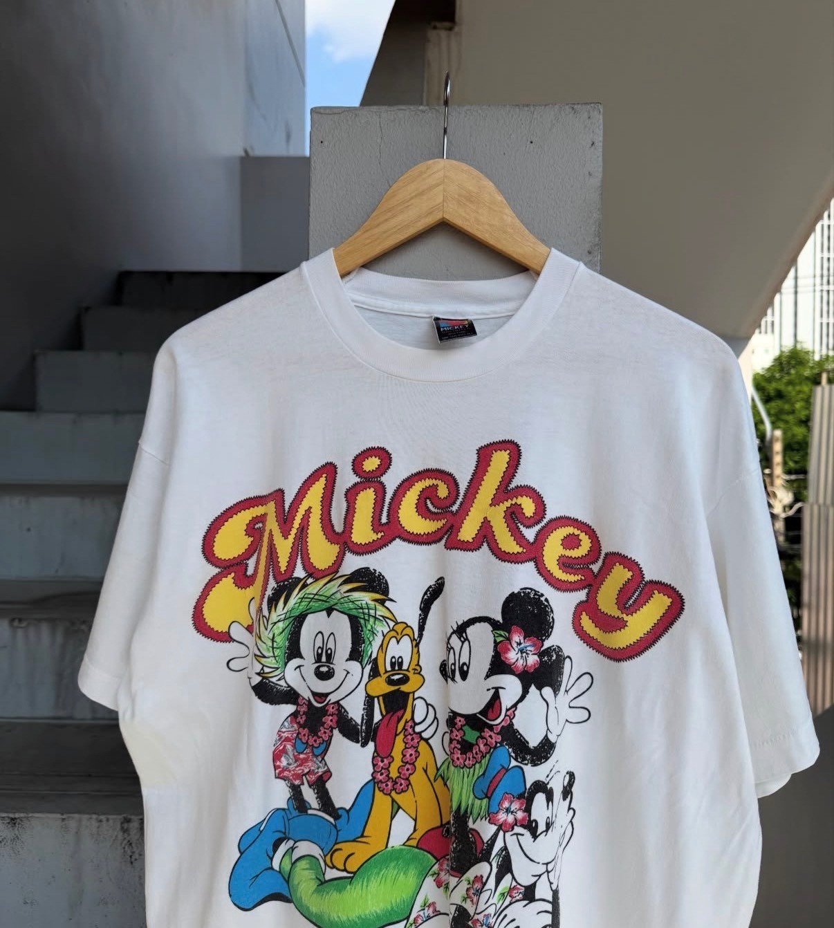 Vintage 90s T-shirt Disney Mickey Mouse and Minnie Mouse XL gallery