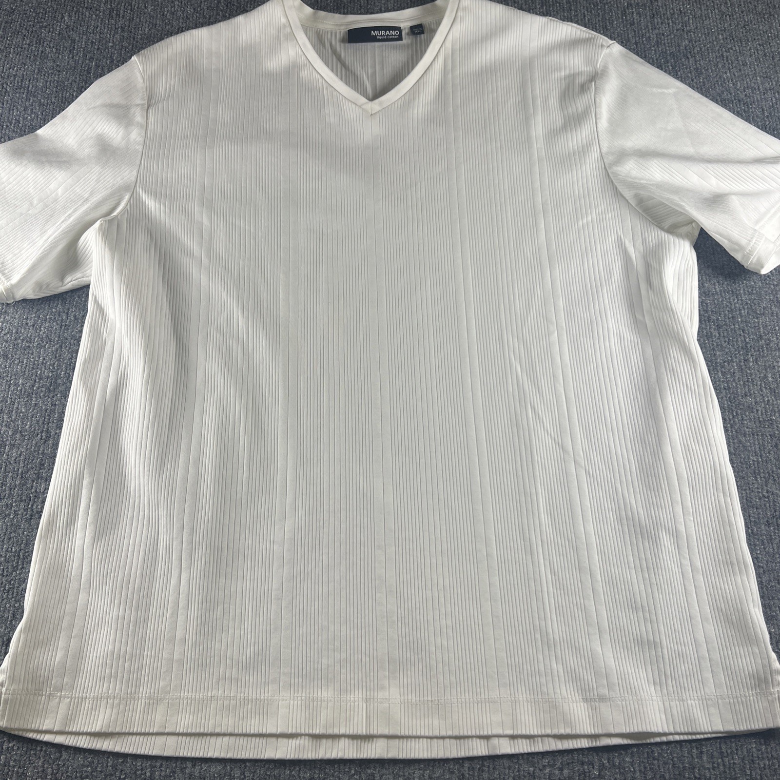 Murano Men’s Liquid Cotton Vneck Short Sleeve Shirt Textured While XL EUC
