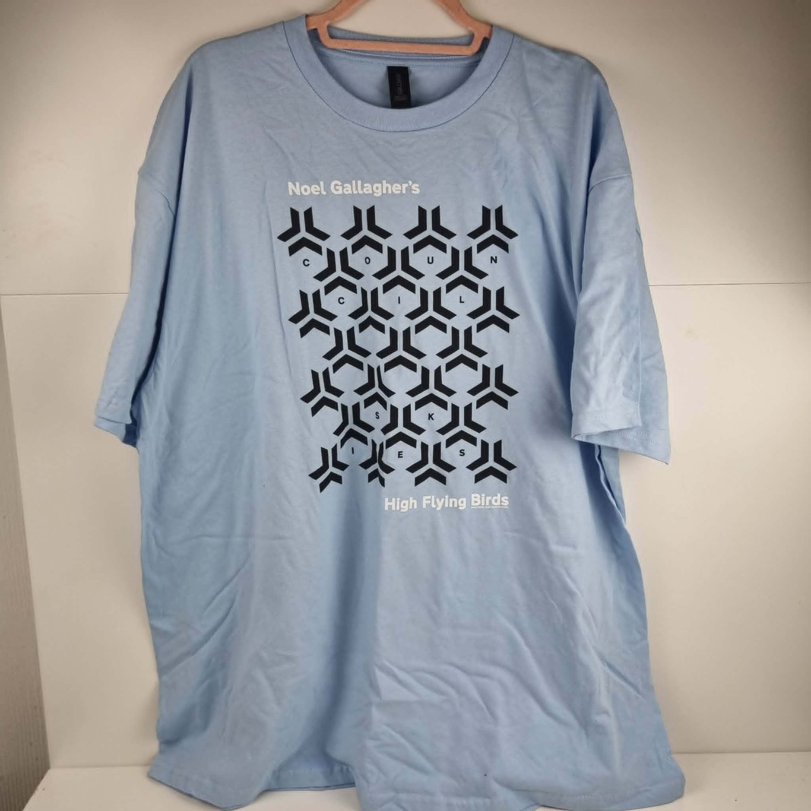 Noel Gallagher’s High Flying Birds Blue T-Shirt Chevron Design 2XL Bnwot