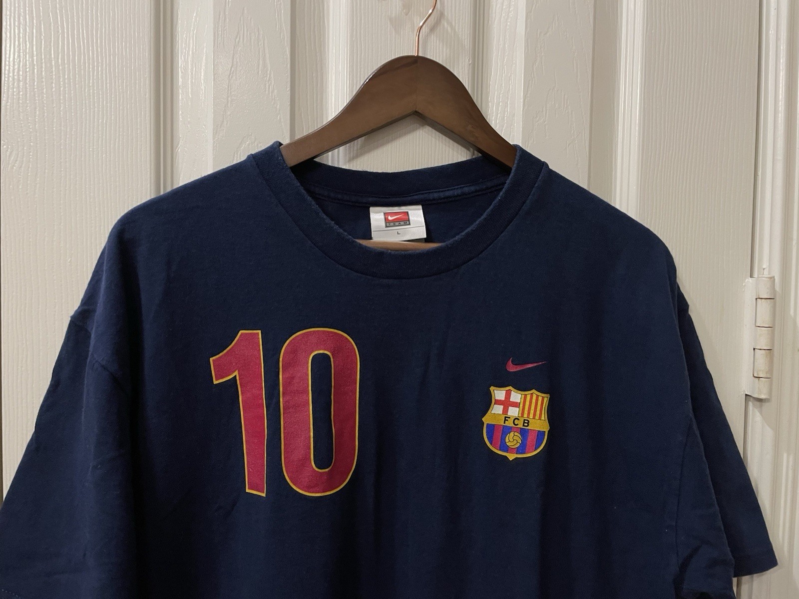 Vintage Nike FC Barcelona Ronaldinho #10 T Shirt Large Barca Soccer Football gallery