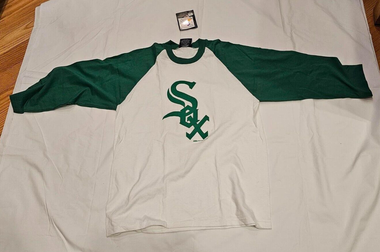 Chicago White Sox Large 3/4 Length Sleeve T Shirt Stitches Athletic Gear NWT gallery
