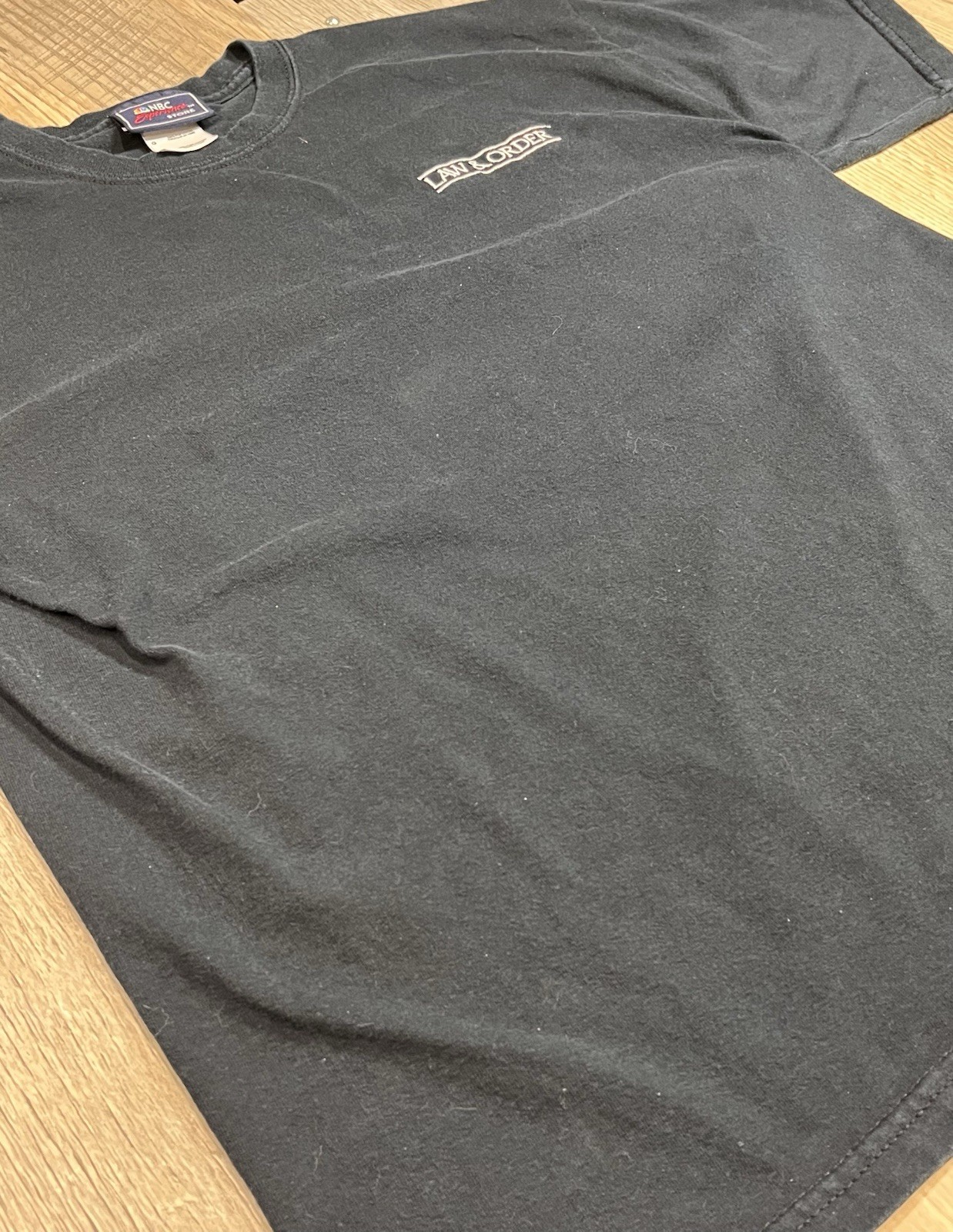 LAW & ORDER Embroidered NBC Experience Store Short Sleeve T-Shirt TV Show Sz L gallery