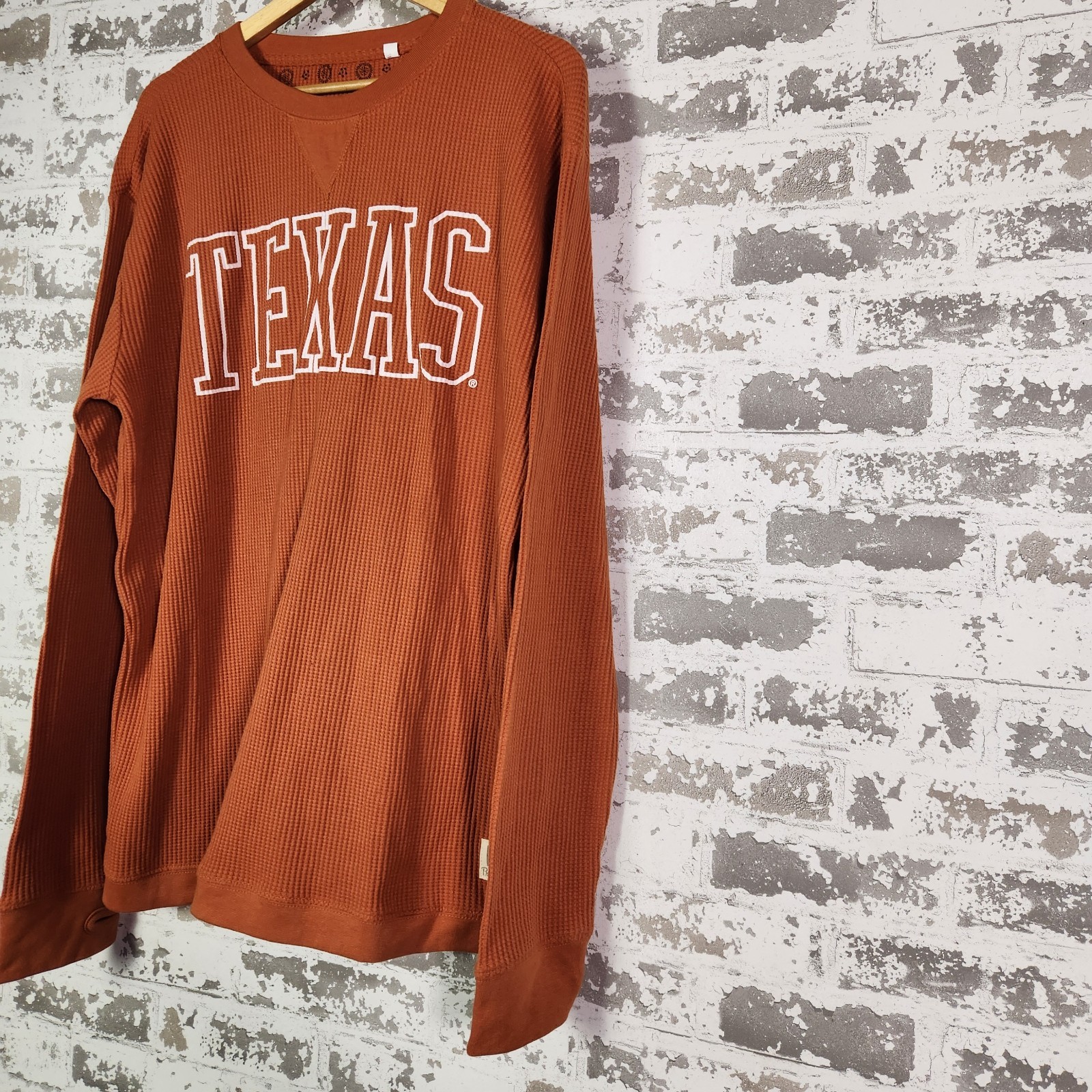 Pressbox Texas Longhorns Thermal Shirt Men's Large Burnt Orange Waffle Knit gallery