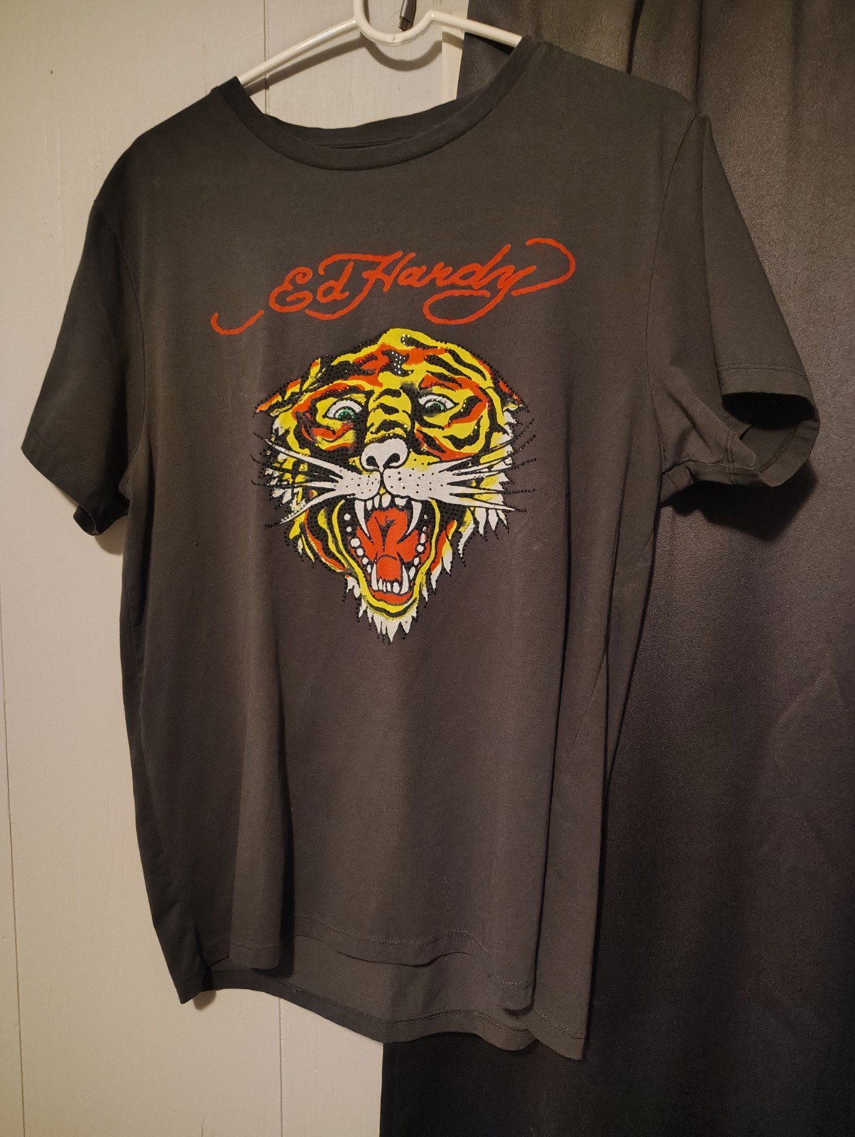 Ed Hardy Vintage Y2K Rhinestone Tiger Graphic T-Shirt – Dark Gray/Black Large