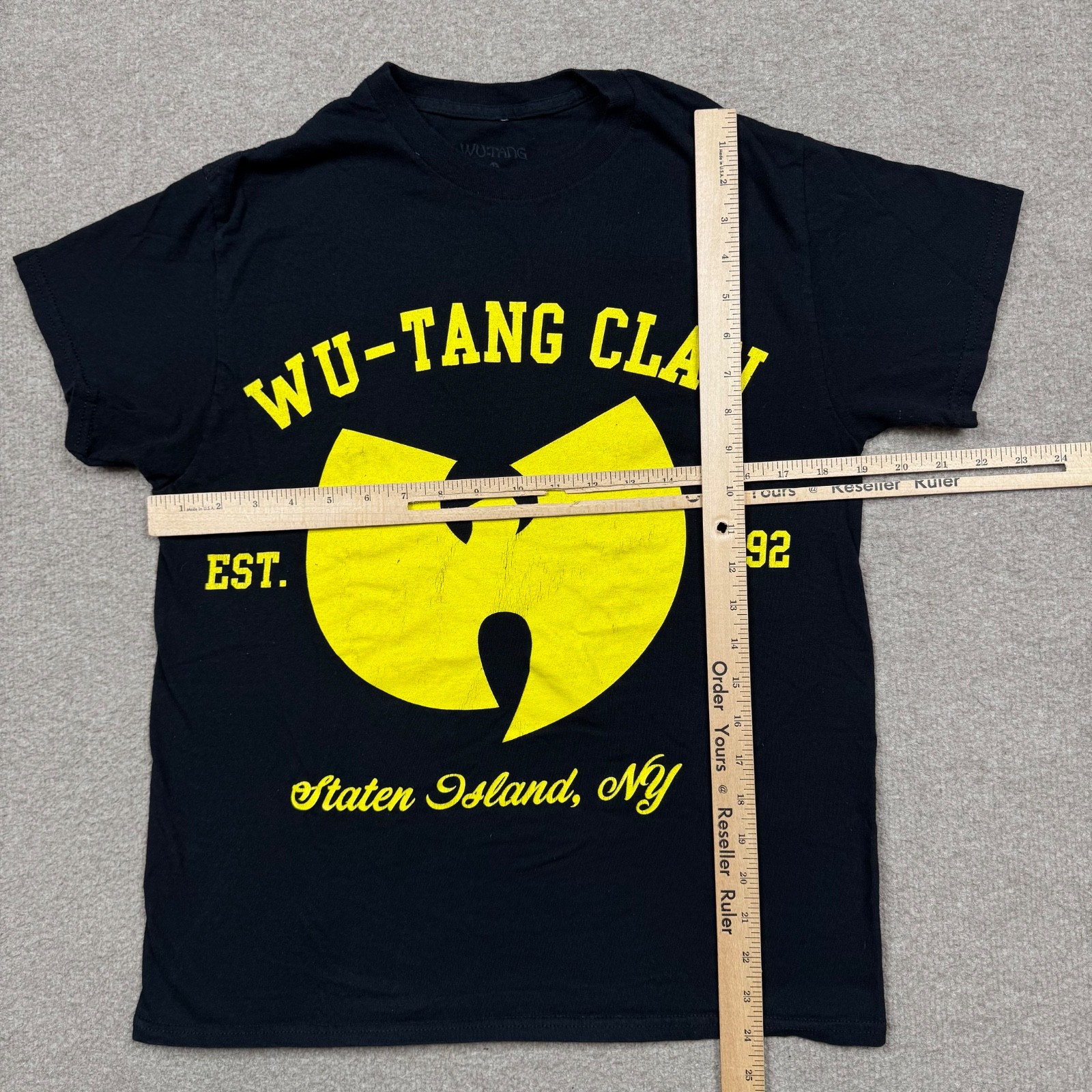 Wu-tang Clan Shirt Men's Size M Black Short Sleeve Crewneck Graphic Rap Tee gallery