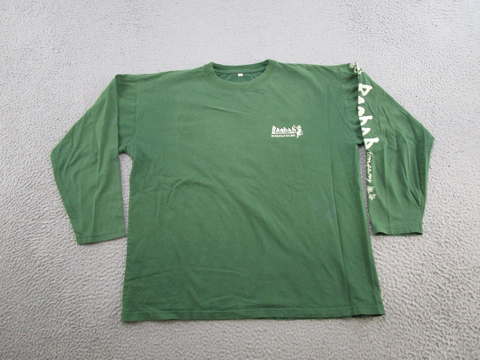 Baobab Company Madagascar Fish Tropical Graphic LS Shirt Size L Faded Read gallery