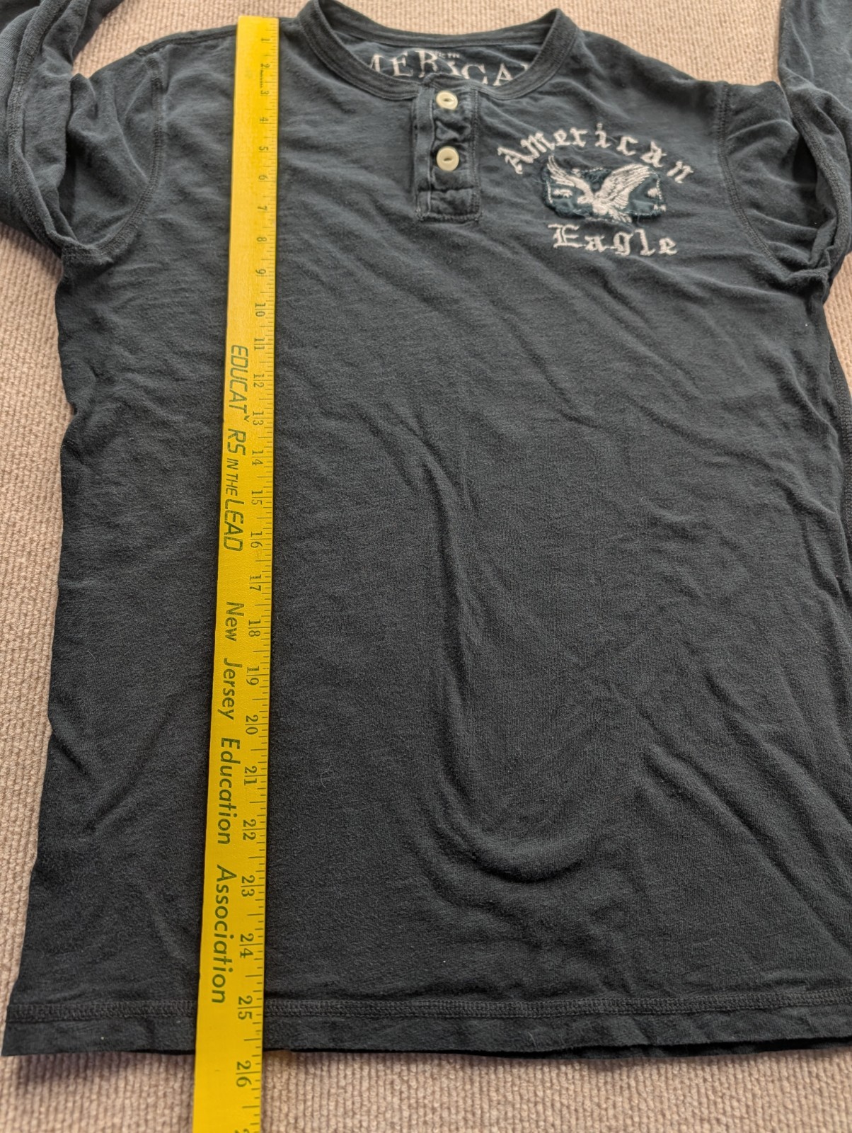 American Eagle Outfitters Men's Graphic Logo Henley T-Shirt Black S/P Athletic gallery