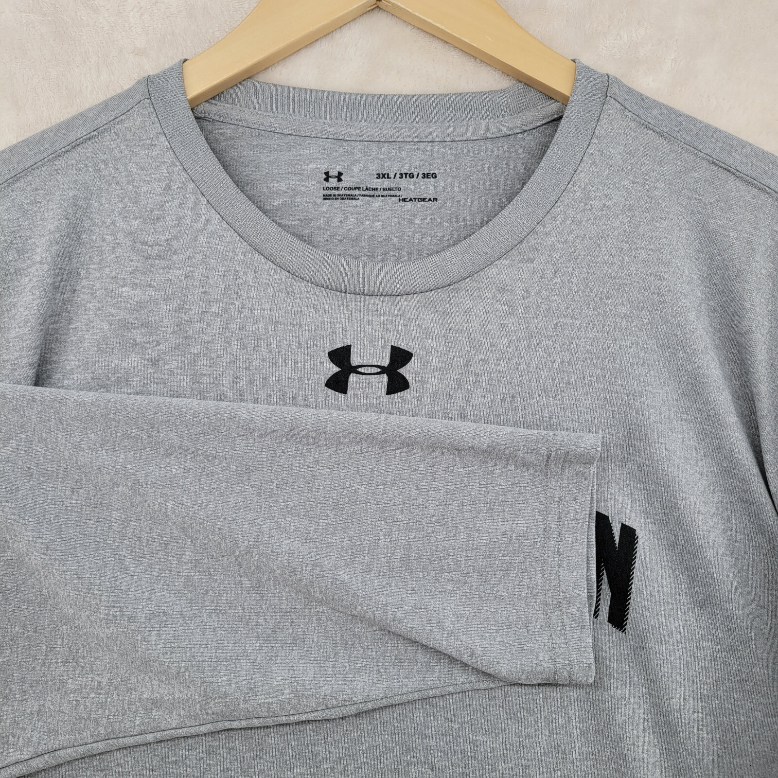 Under Armour Heatgear Loose Fit Men's Size 3XL Hunters Run Crew-Neck T-Shirt gallery