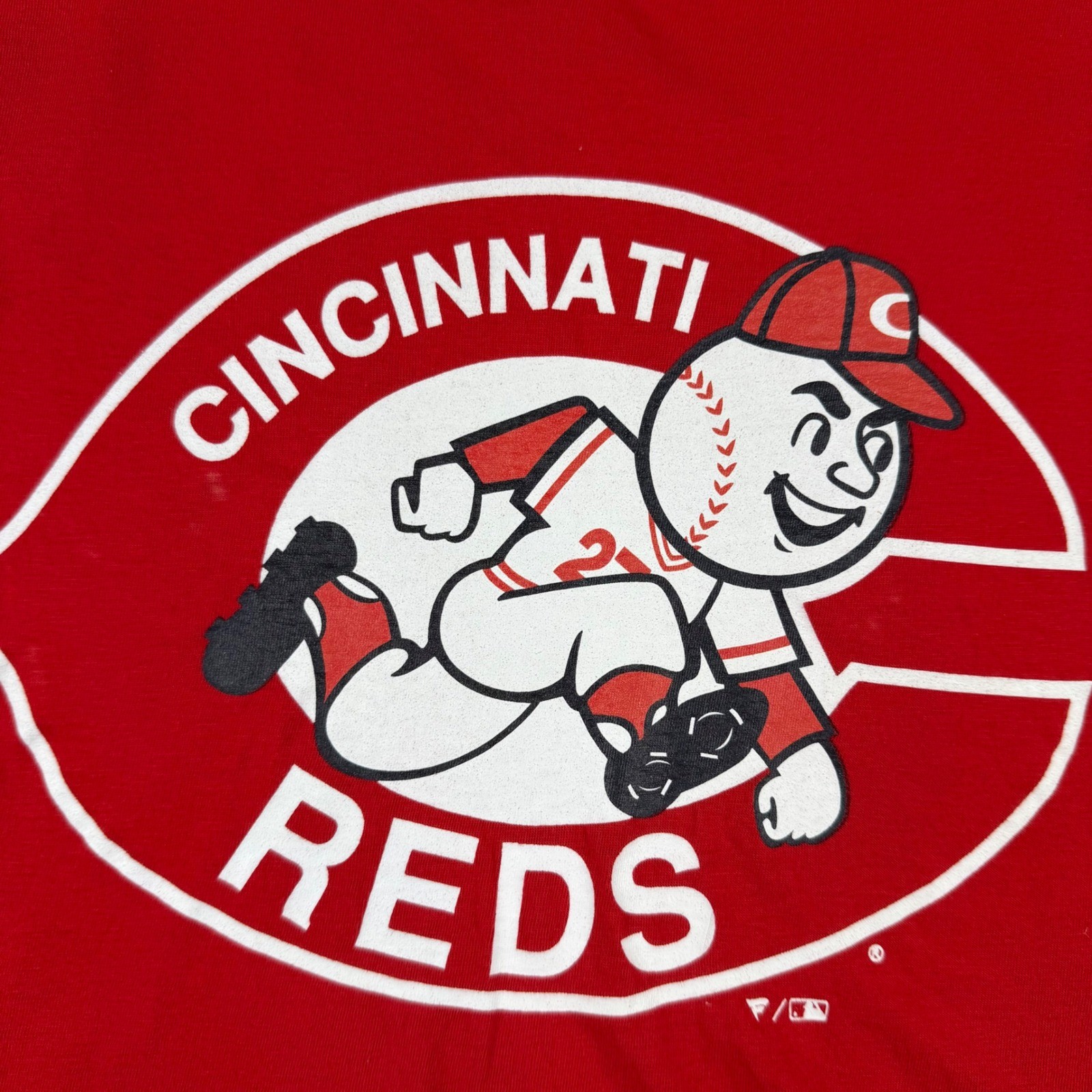 Fanatics T-Shirt Men's Medium Red Cincinnati Reds Mr Redlegs MLB Baseball Tee gallery