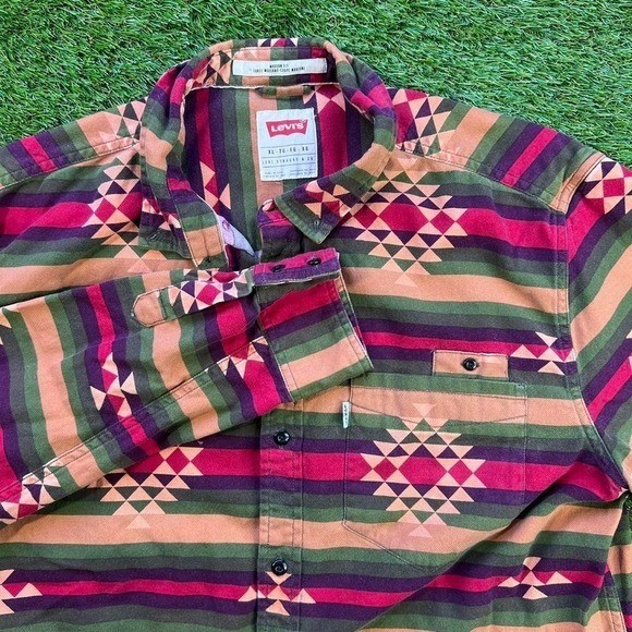 Levi's multicoloured Aztec button up shirt Size XL gallery
