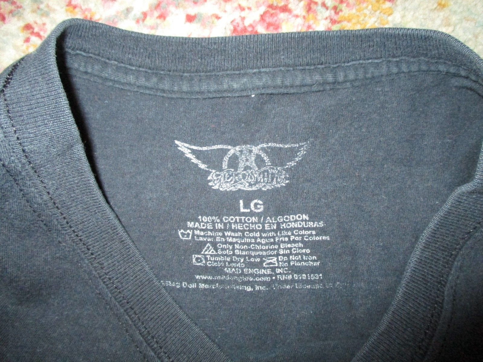 Retro AEROSMITH WORLD TOUR T SHIRT Dream On 70s Rock Concert Steven Tyler LARGE gallery