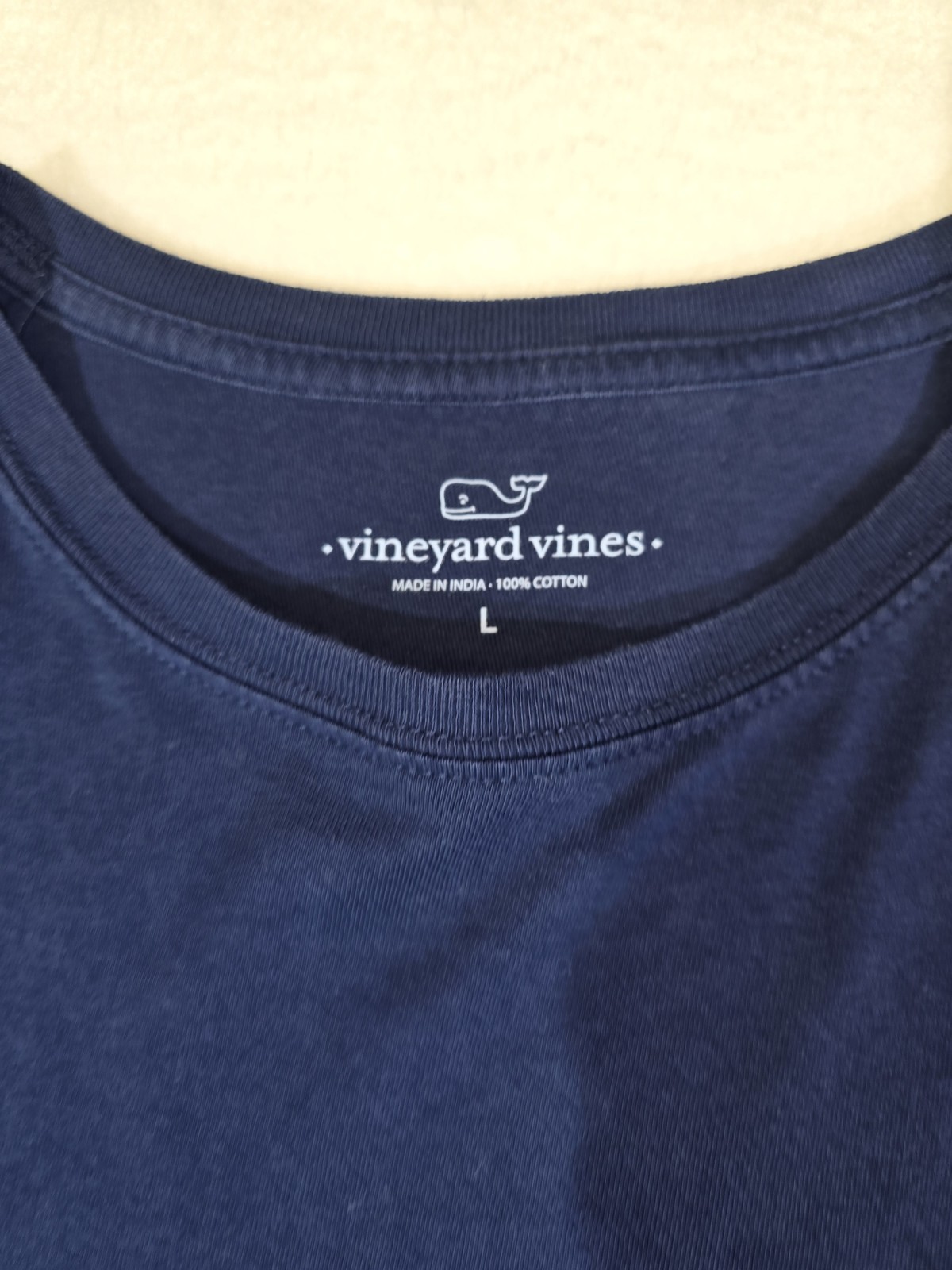 Vineyard Vines Football Whale Men’s Long-Sleeve Pocket T-Shirt Large Blue gallery