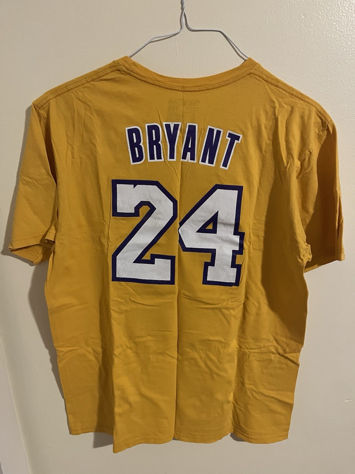 Size Large Kobe Bryant #24 Los Angeles Lakers Adidas Gold Jersey T-Shirt Large gallery