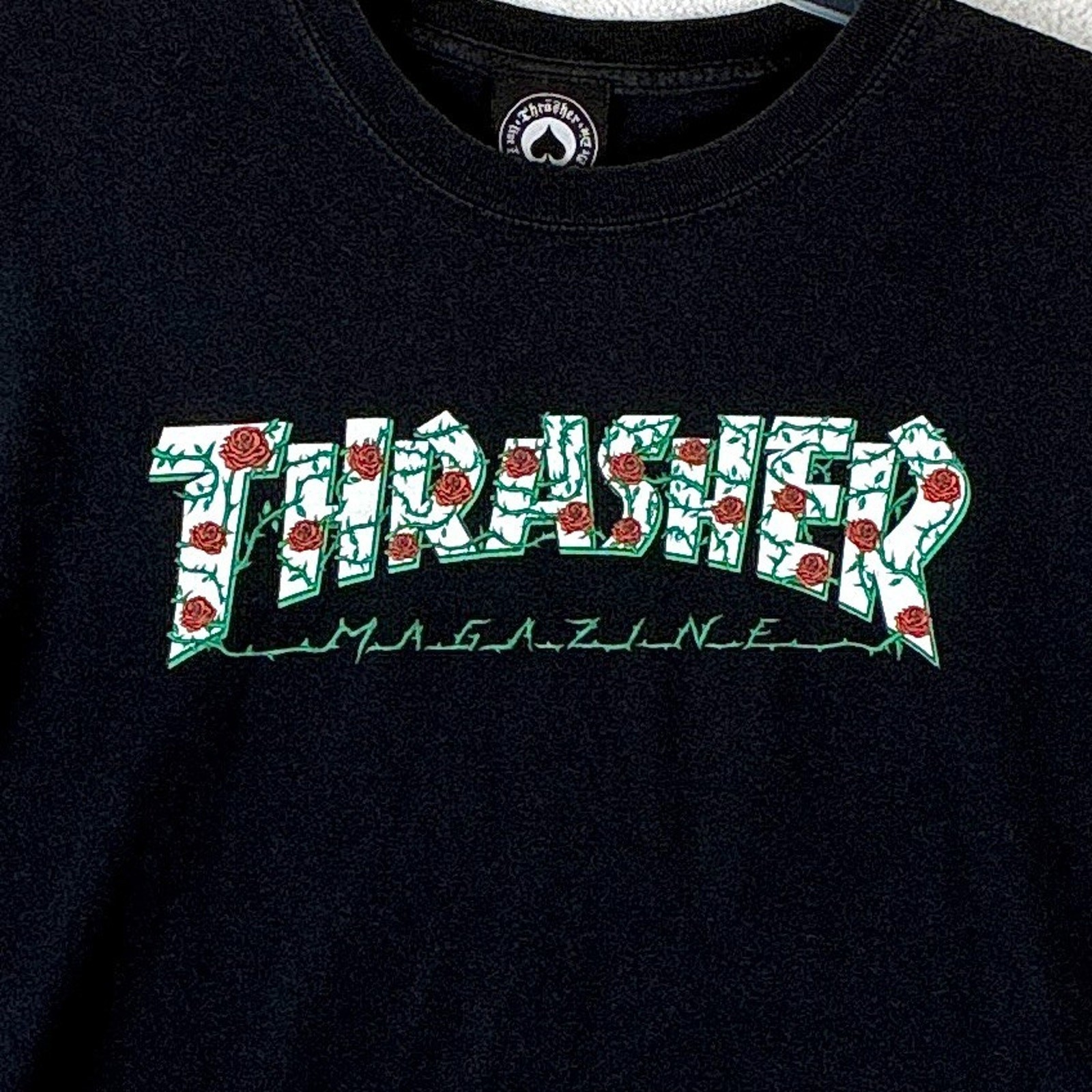 VTG Thrasher Magazine Tshirt Mens L Black Roses Thorns Skate Streetwear Y2K gallery