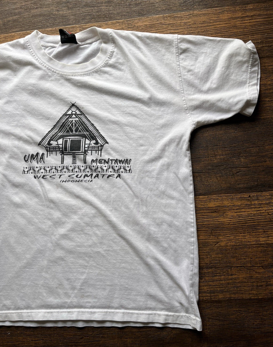 Men's Sumatra T-Shirt White Indonesia Logo L Surf Beach Holiday Import Trip Gnar gallery