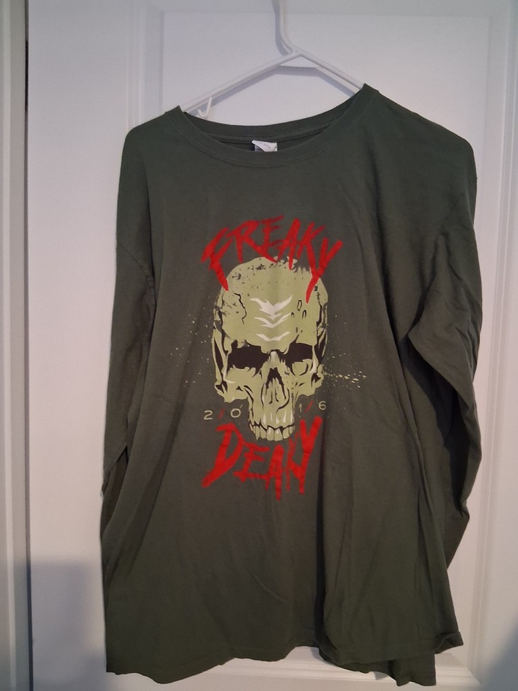 Freaky Deaky 2016 Bridgeview, IL Concert Skull Tshirt Olive Green 100% Cotton