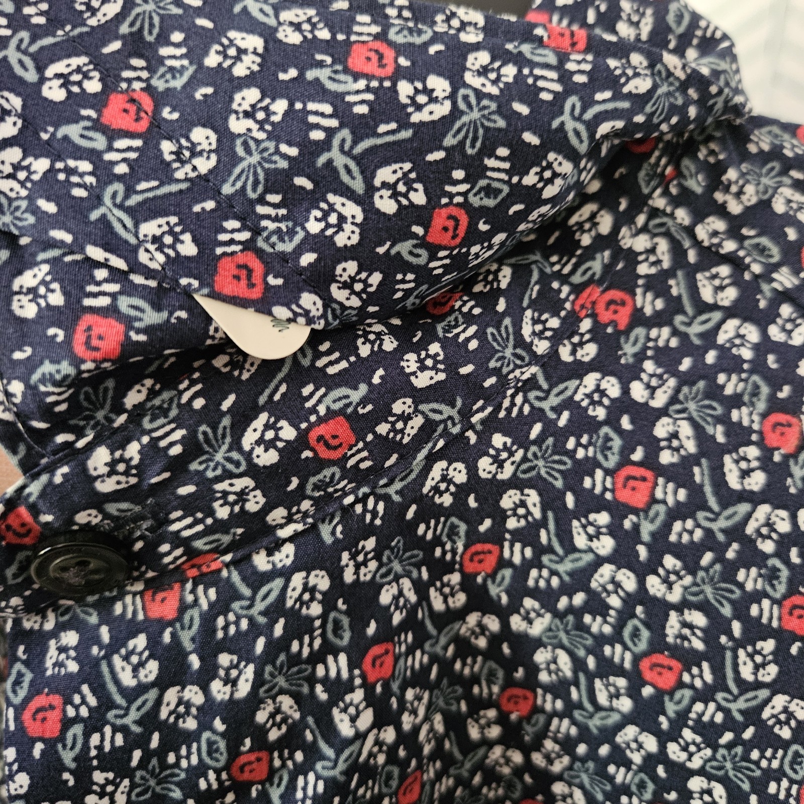 Perry Ellis Men's SMALL Buttom Up Shirt Long Sleeve Navy/Flowers 100% Cotton gallery