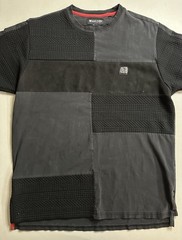 Makobi Men’s Black Patchwork T-Shirt Geometric Textured Paneled Crew Neck Size M