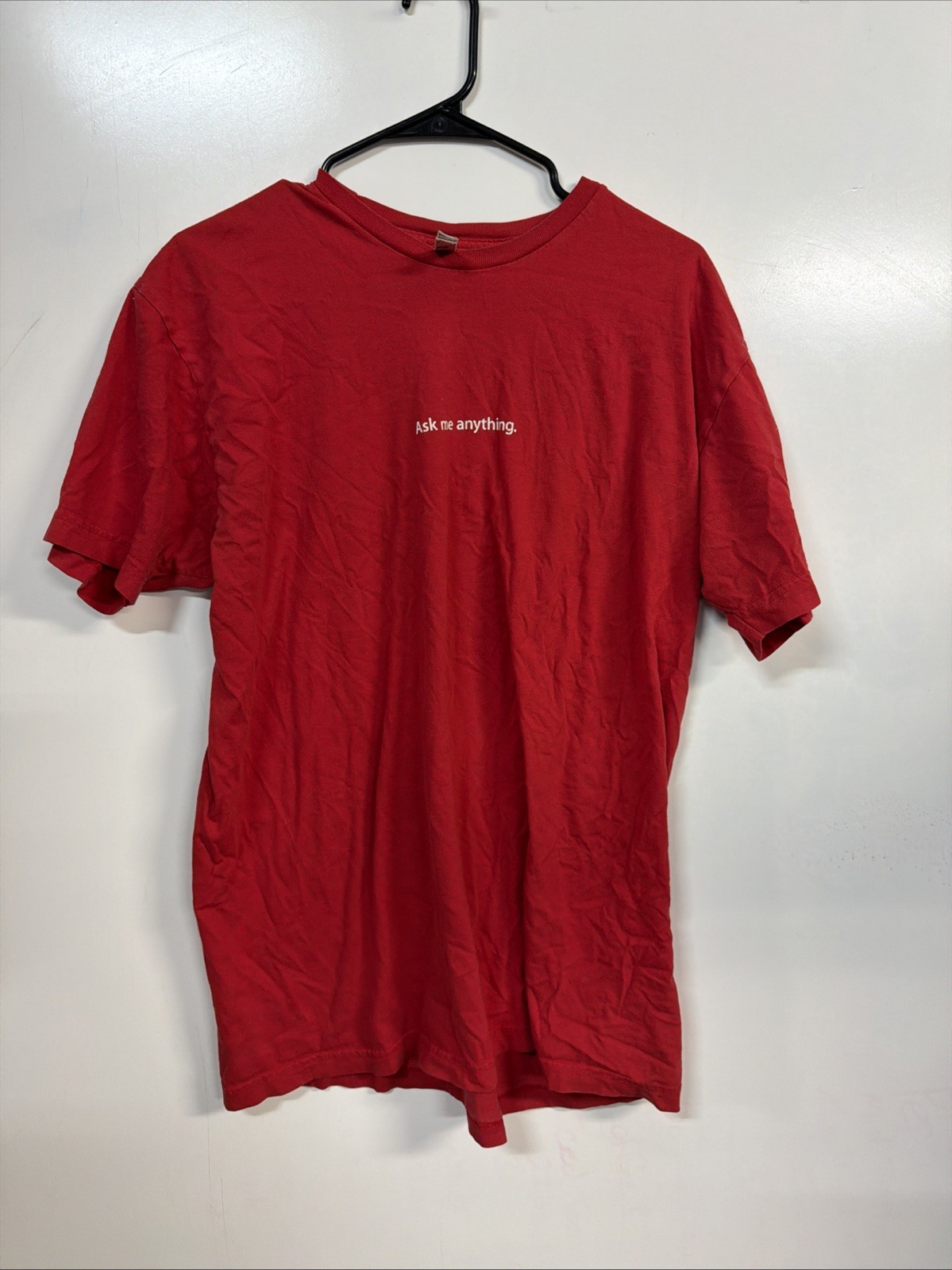 Apple Mens XL Red Apple Logo Crewneck Tee Solid Ask Me Anything