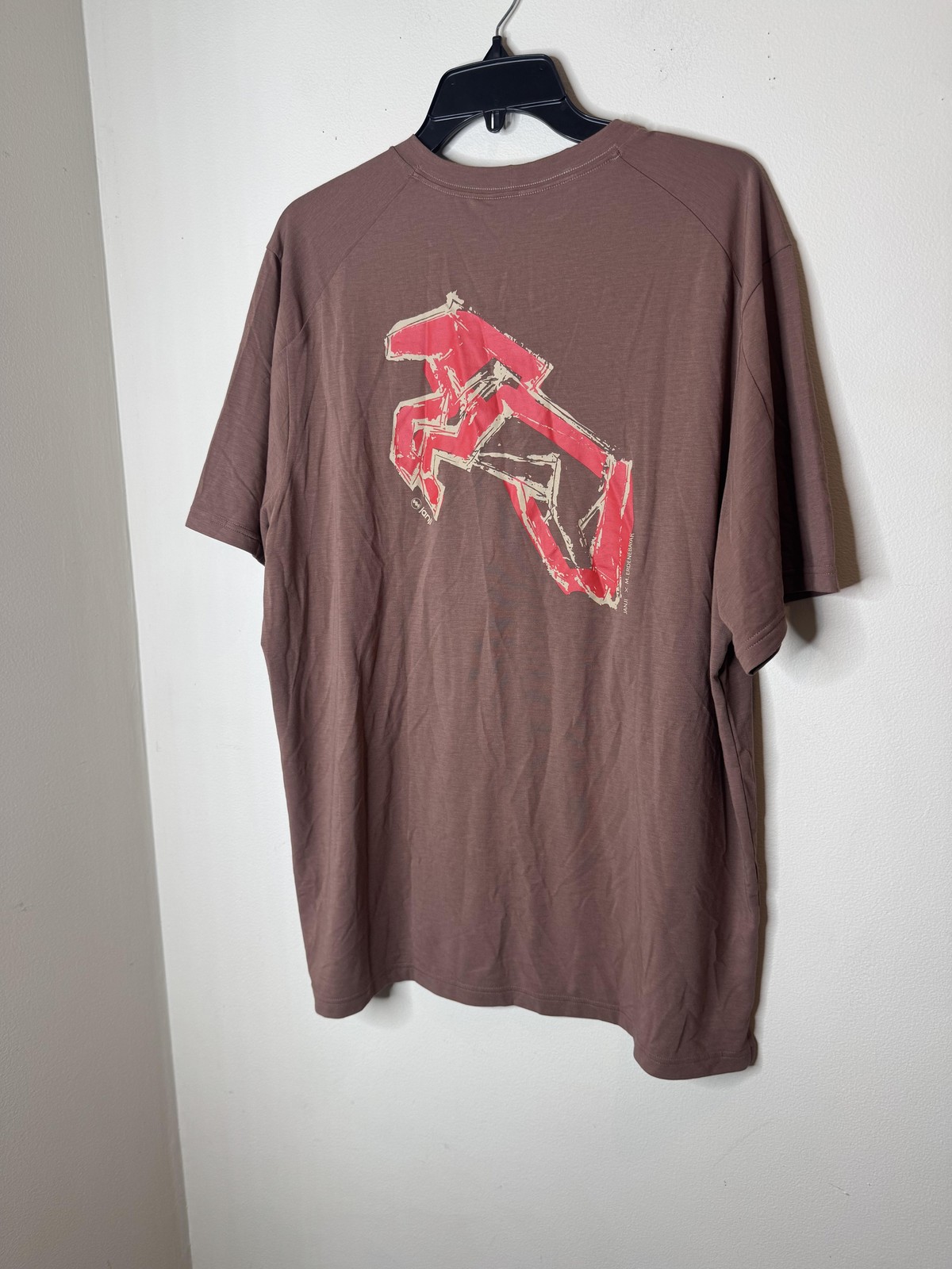 Janji Shirt Mens XL Brown Circa Daily Run Everywhere Logo Graphic T-Shirt gallery