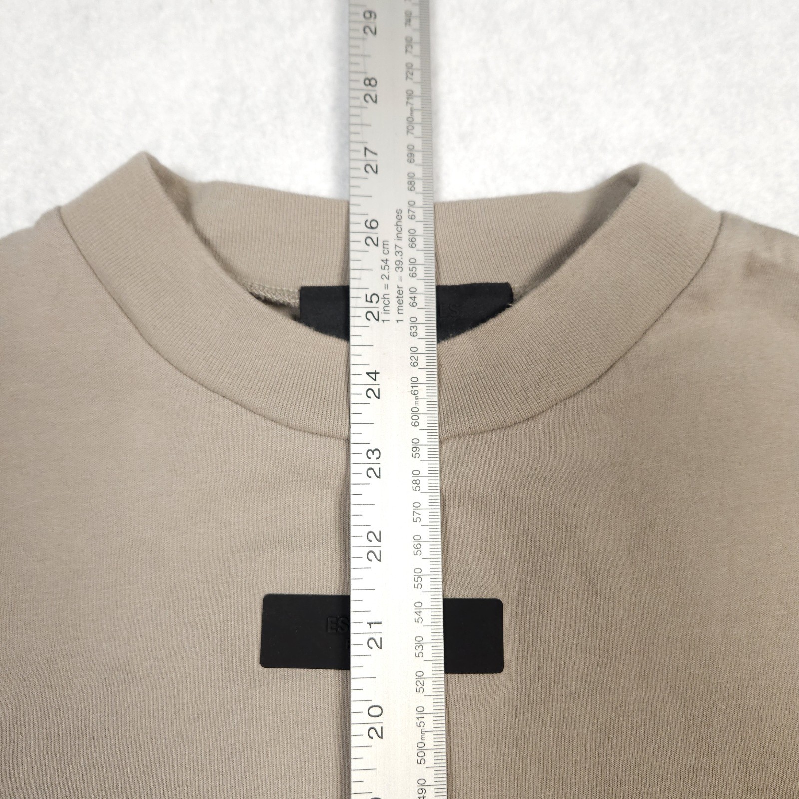 Mens Medium Fear Of God Essentials Crewneck Shirt Beige Oversized Streetwear gallery