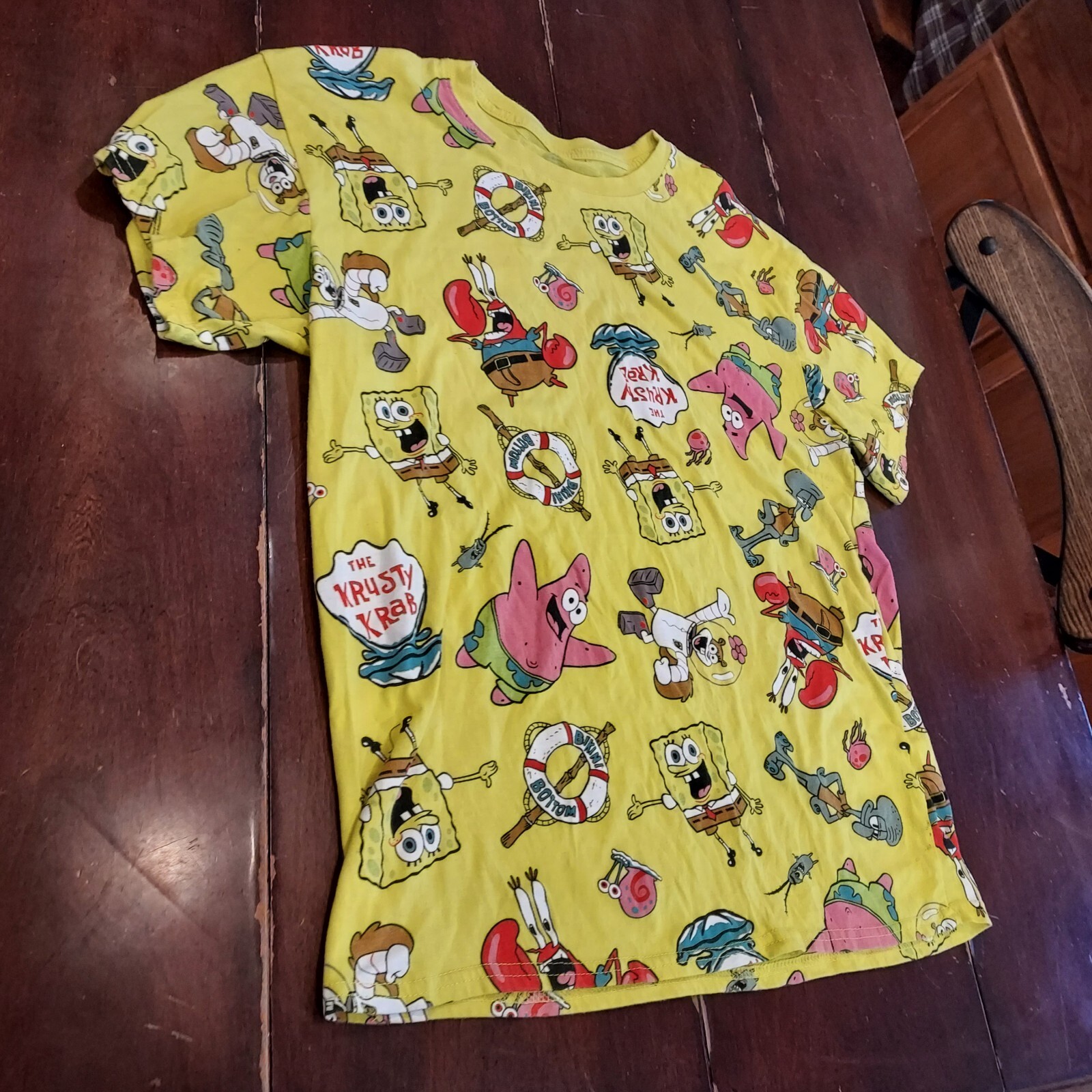 SpongeBob Square Pants Nickelodeon T-shirt Men's Medium Yellow gallery