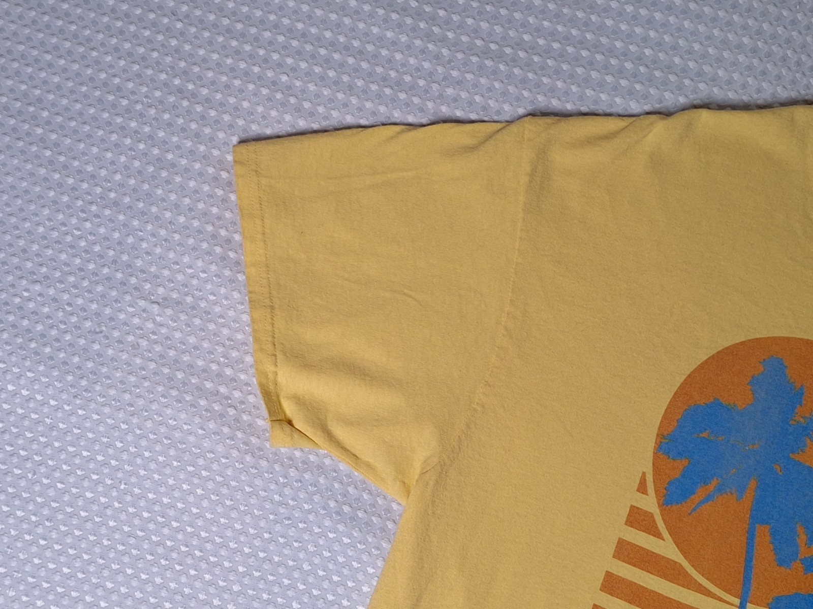 2018 CBS Hawaii Five-O TV Show Yellow Cotton T-shirt Size XL Delta gallery