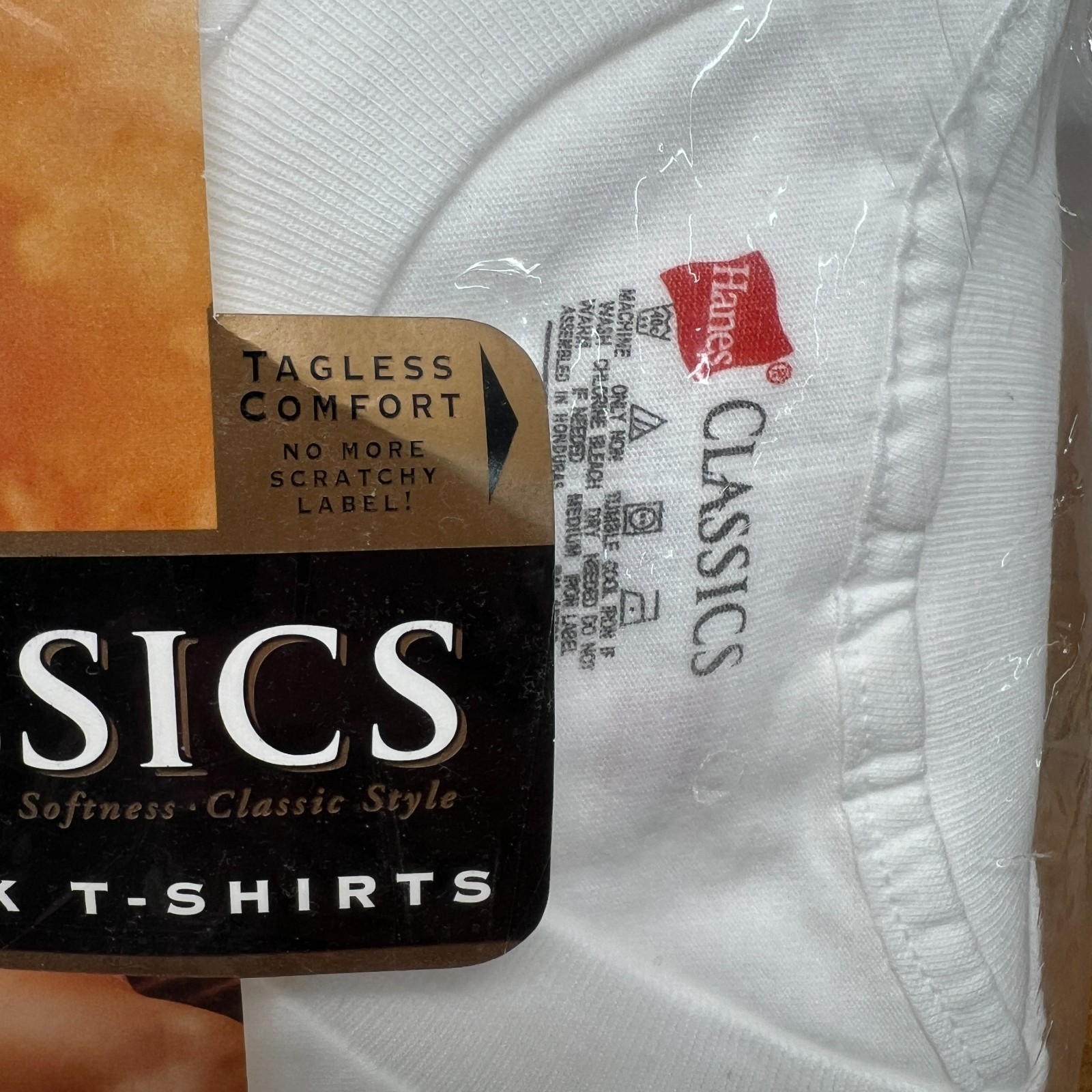 VTG Hanes Men White Crew Neck T-Shirts Tagless Comfortsoft 3-Pack Medium NEW NOS gallery