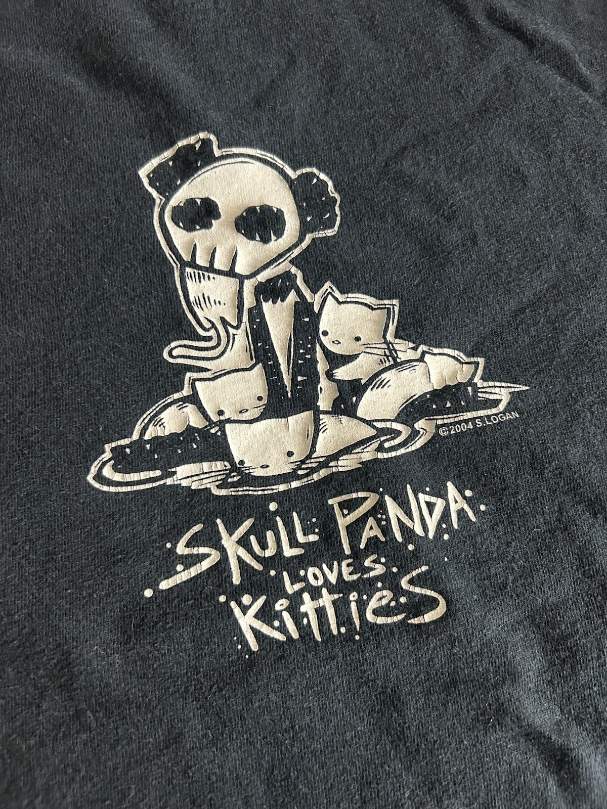 Vintage 2004 Sam Logan Skull Panda Loves Kitties Shirt Size XL Sam & Fuzzy gallery