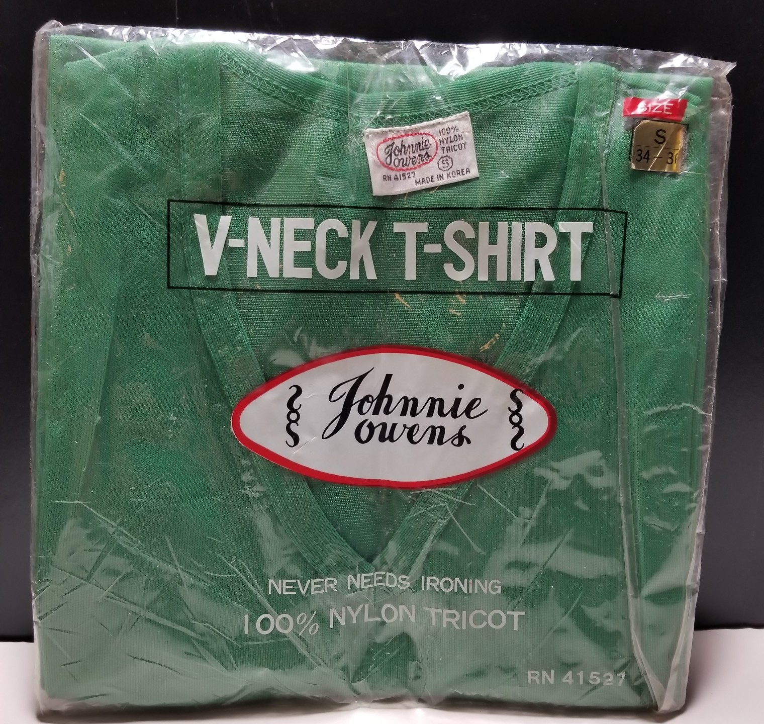 JOHNNIE OWENS Green V Neck T Shirt Small 34-36 Vtg 70's No Iron New in Package gallery