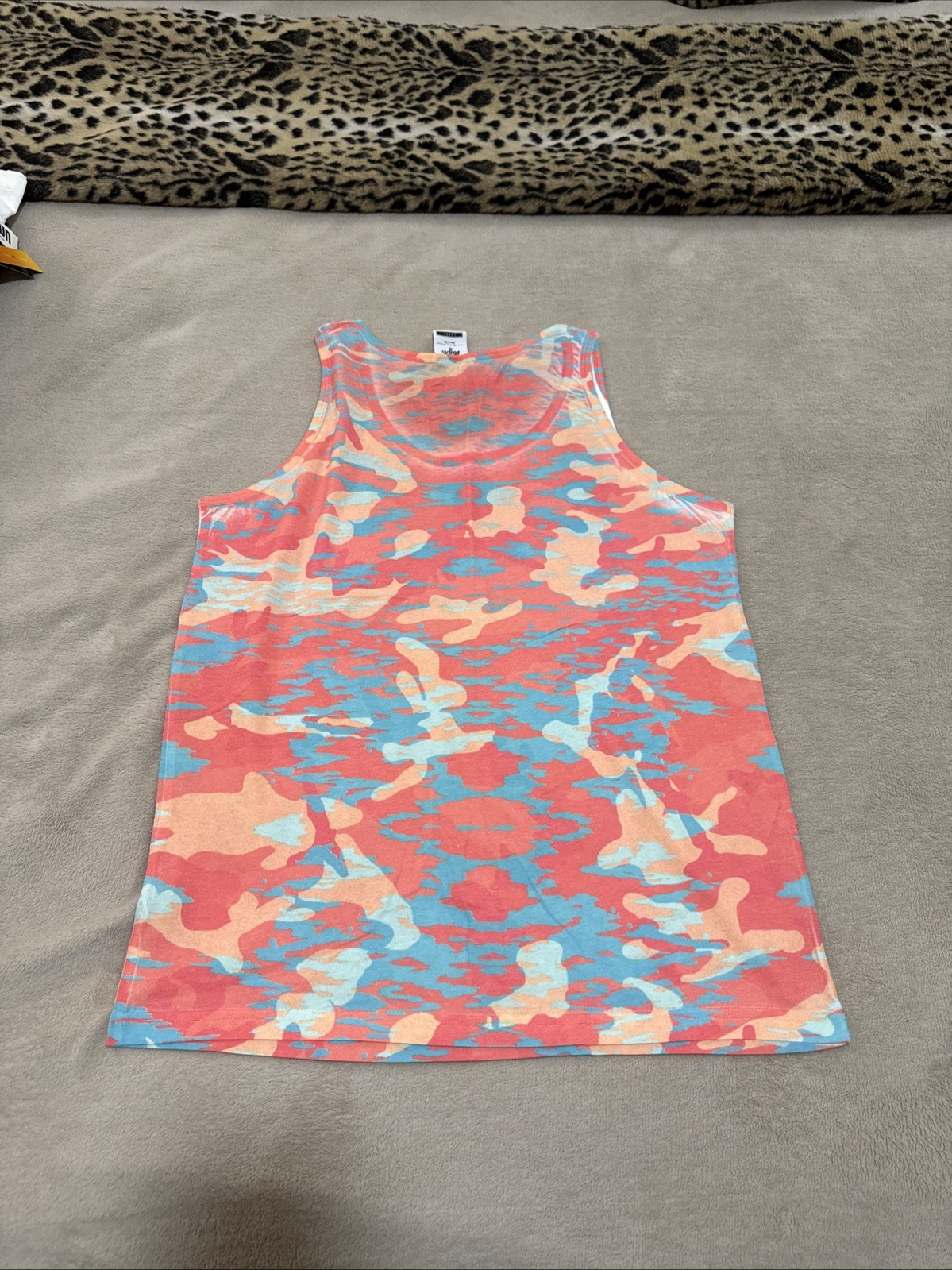 Hype Men’s Tank Top Large Camo pink teal green blue cream mango Distressed gallery