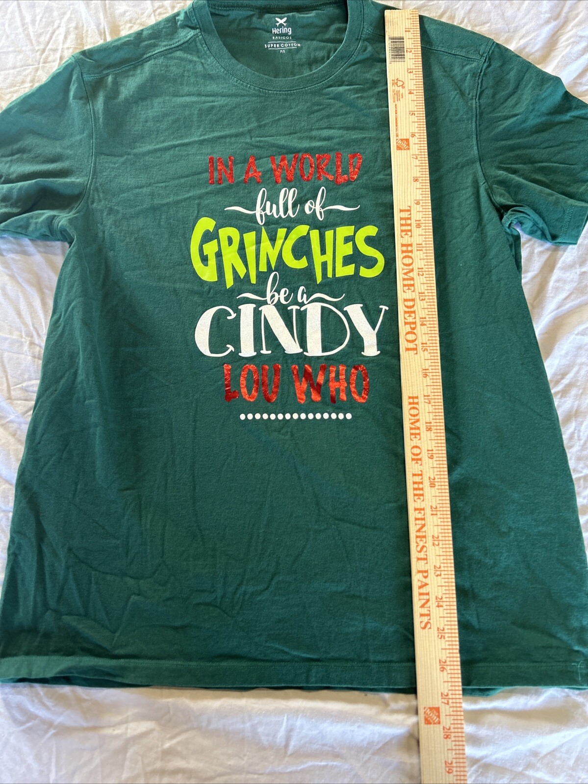 Hering Men's Tshirt Super Cotton Sz. Small In A World Of Grinches Be A Cindy Lou gallery