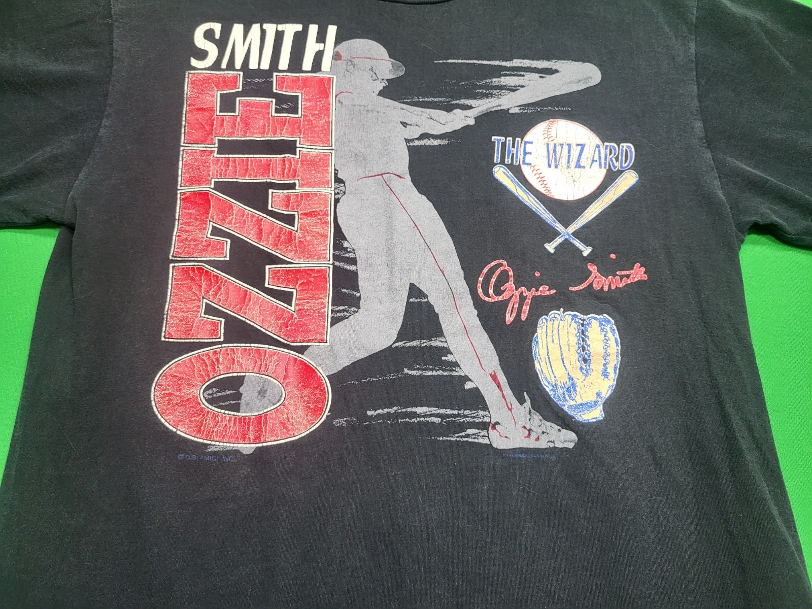 Vintage Ozzie Smith The Wizard T-Shirt Men's Black Graphic Print See Measurement gallery