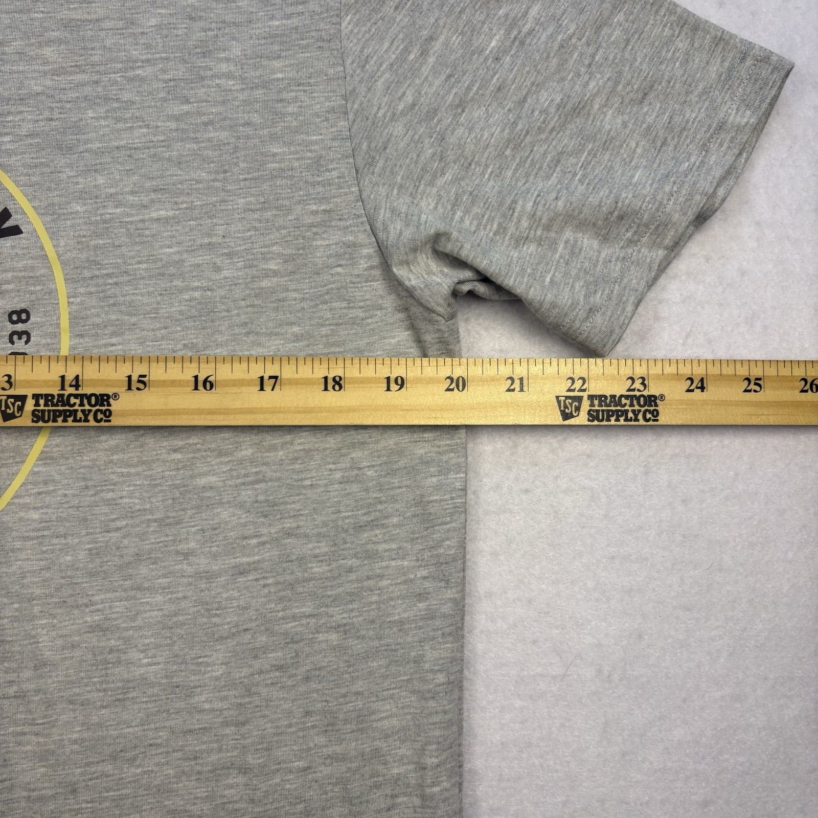 CCM Hershey Bears ESTD 1938 Men’s Gray Heathers T-Shirt Size M Hockey AHL NWOT gallery