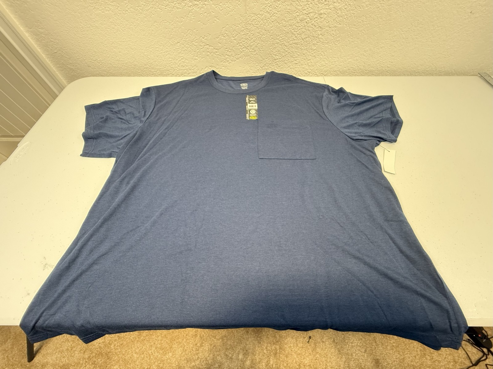 Men's Shirts, (New w/tags), Athletic Works, S/S Crew Neck Pocket Tee 4XL (58-60) gallery